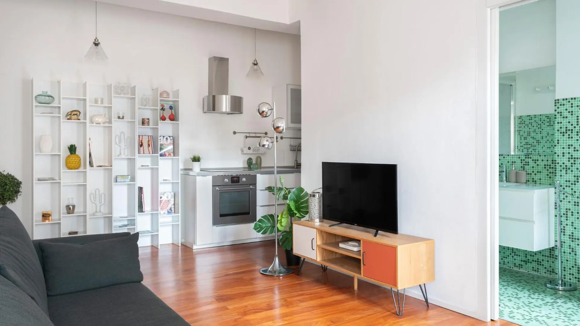 White & Beauty In Milan Center Apartment 0*,  Italy